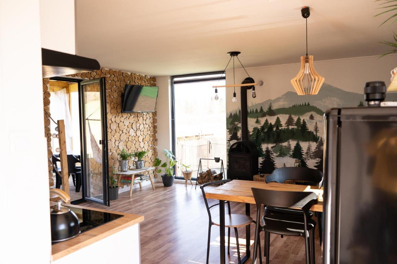 Bieszczadzkie Boho Stodoly Apartamento Myczkowce Exterior foto